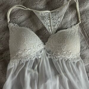Elegant White Lace Chemise